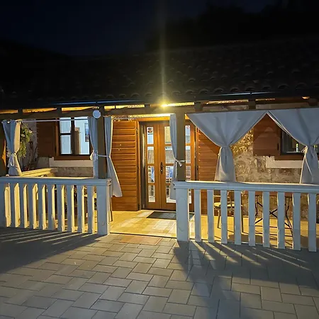 Longer Life Stone House Vakantiehuis