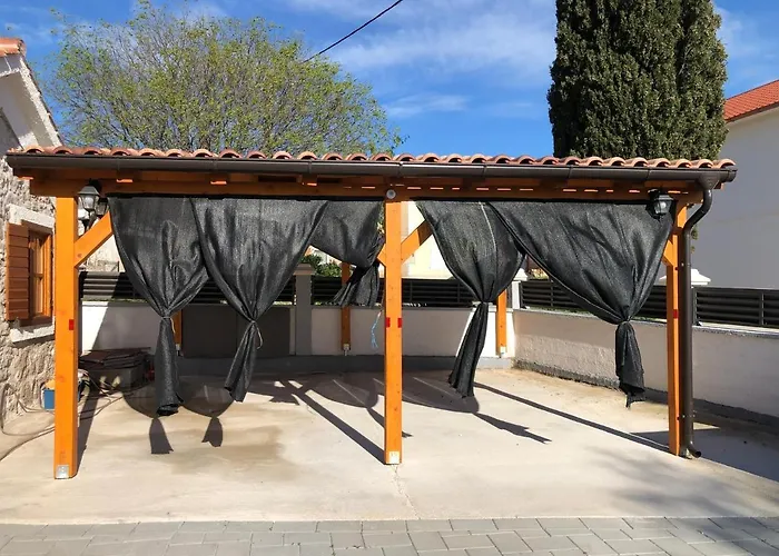 Vakantiehuis Longer Life Stone House *