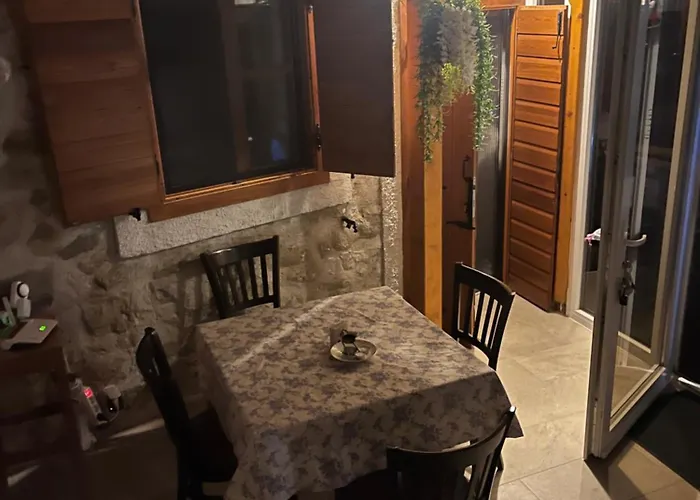 Vakantiehuis Longer Life Stone House